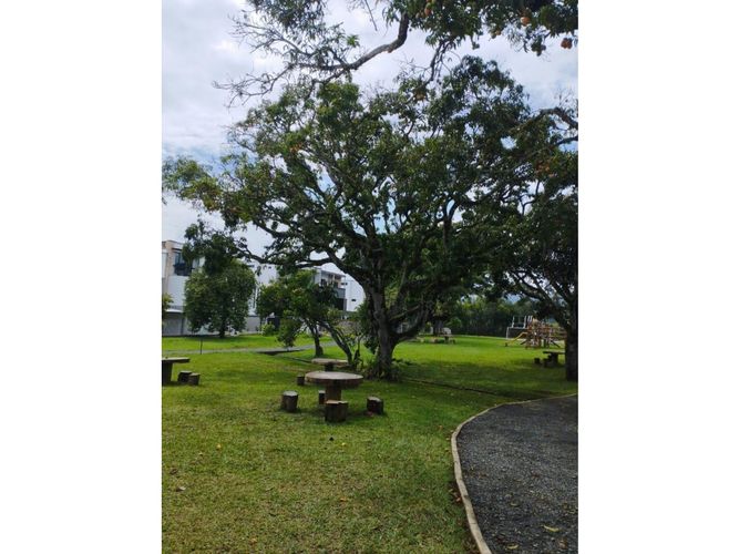 Lote en venta en Las Mercedes, Jamundí, 225 m² · foto 4 de 5