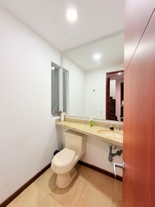Casa en venta en Colina Campestre, Bogotá · foto 8 de 24