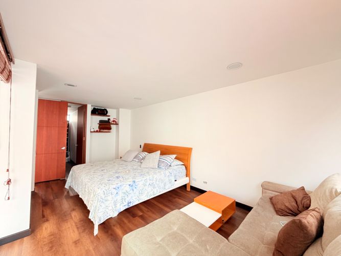Casa en venta en Colina Campestre, Bogotá · foto 4 de 24