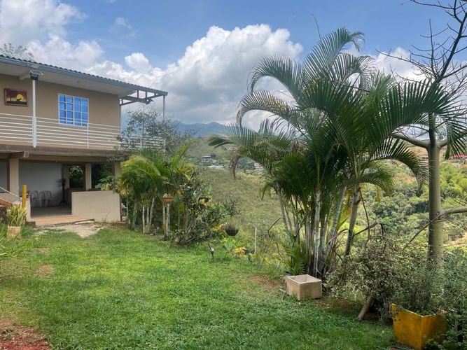 Casa de 5 alcobas en venta en La Buitrera, Cali, 300 m² · foto 16 de 16