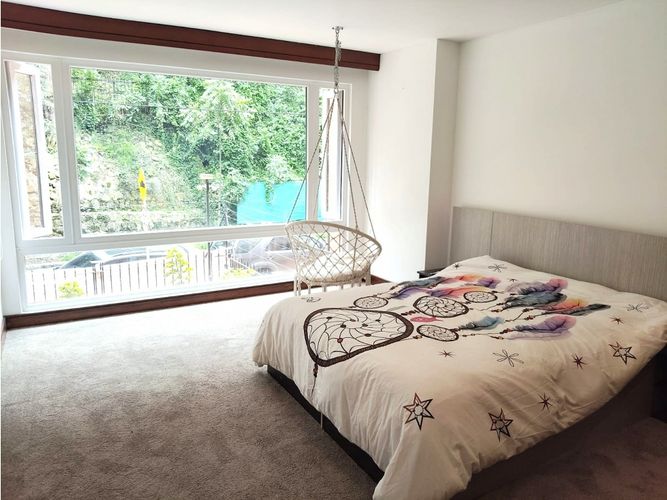 Apartamento de 3 alcobas en venta en Los Rosales, Bogotá, 190 m² · foto 13 de 24