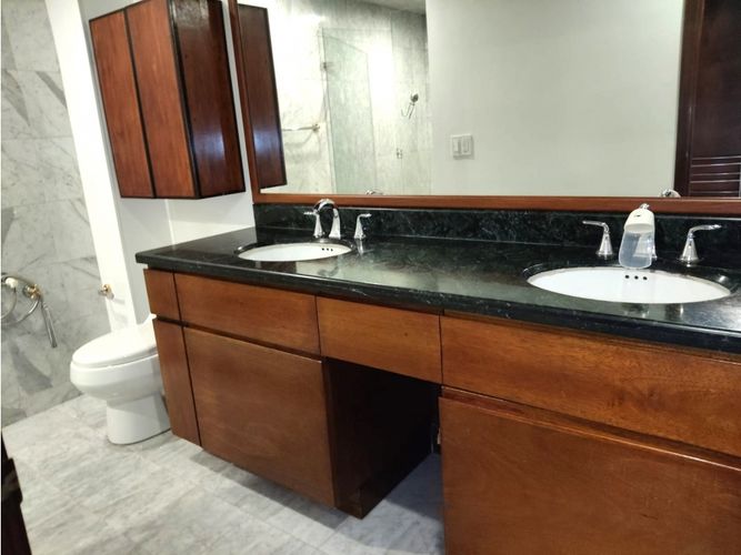 Apartamento de 3 alcobas en venta en Los Rosales, Bogotá, 190 m² · foto 24 de 24