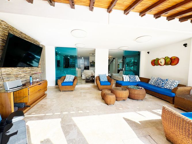 Casa de 3 alcobas en venta en La Floresta, Los Patios, 292 m² · foto 8 de 24