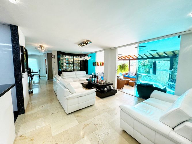 Casa de 3 alcobas en venta en La Floresta, Los Patios, 292 m² · foto 9 de 24