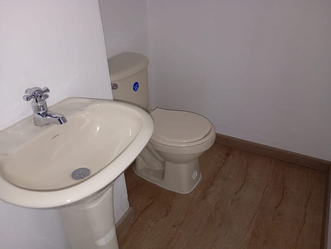 Oficina en arriendo en El Poblado, Medellín, 115 m² · foto 8 de 10
