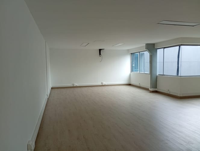 Oficina en arriendo en El Poblado, Medellín, 115 m² · foto 6 de 10