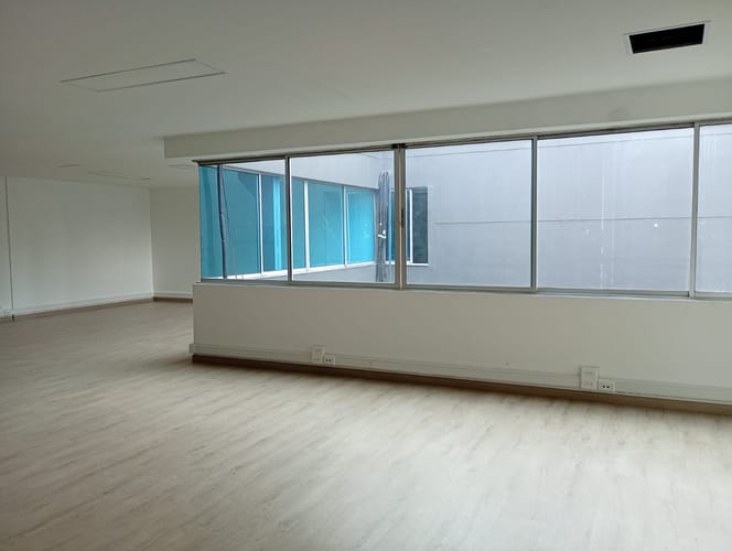 Oficina en arriendo en El Poblado, Medellín, 115 m² · foto 7 de 10