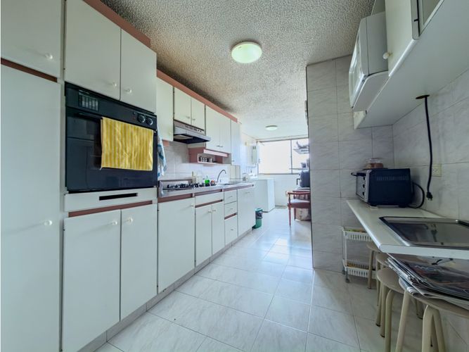 Apartamento de 3 alcobas en venta en Calleja Baja, Bogotá, 120 m² · foto 5 de 19