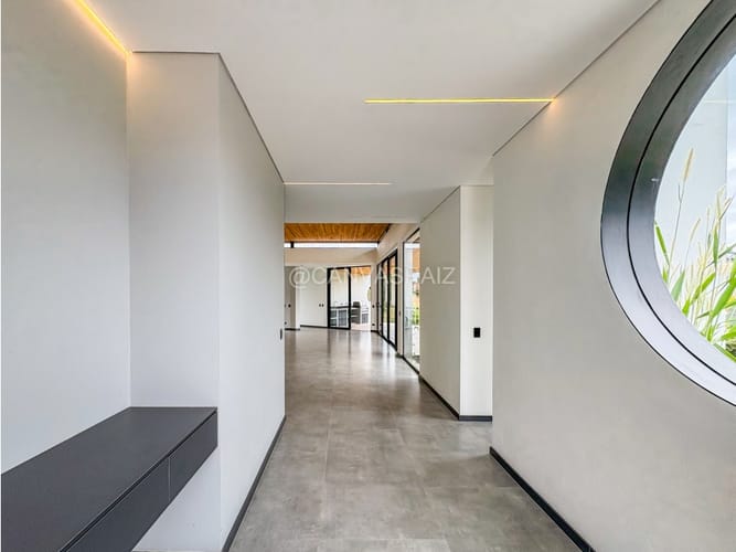 Casa de 3 alcobas en venta en San Antonio De Pereira, Rionegro, 330 m² · foto 9 de 24