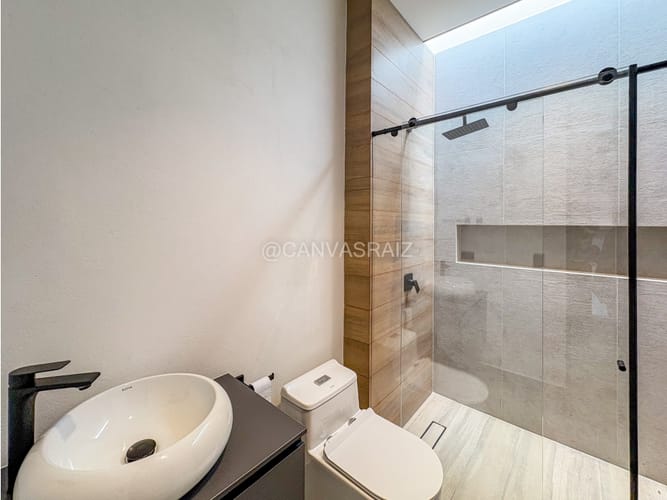 Casa de 3 alcobas en venta en San Antonio De Pereira, Rionegro, 330 m² · foto 13 de 24
