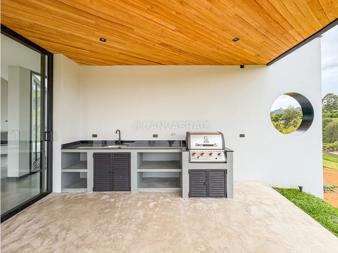 Casa de 3 alcobas en venta en San Antonio De Pereira, Rionegro, 330 m² · foto 15 de 24