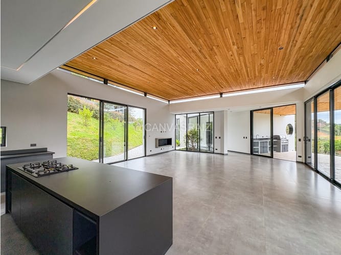 Casa de 3 alcobas en venta en San Antonio De Pereira, Rionegro, 330 m² · foto 19 de 24