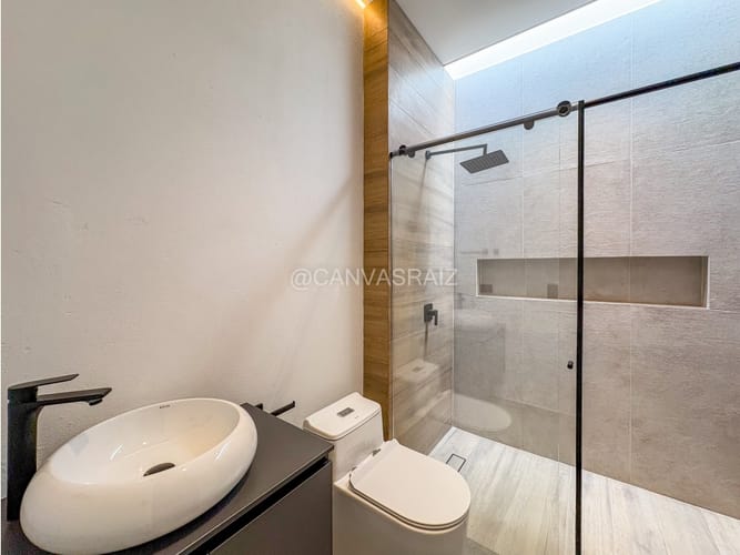 Casa de 3 alcobas en venta en San Antonio De Pereira, Rionegro, 330 m² · foto 22 de 24