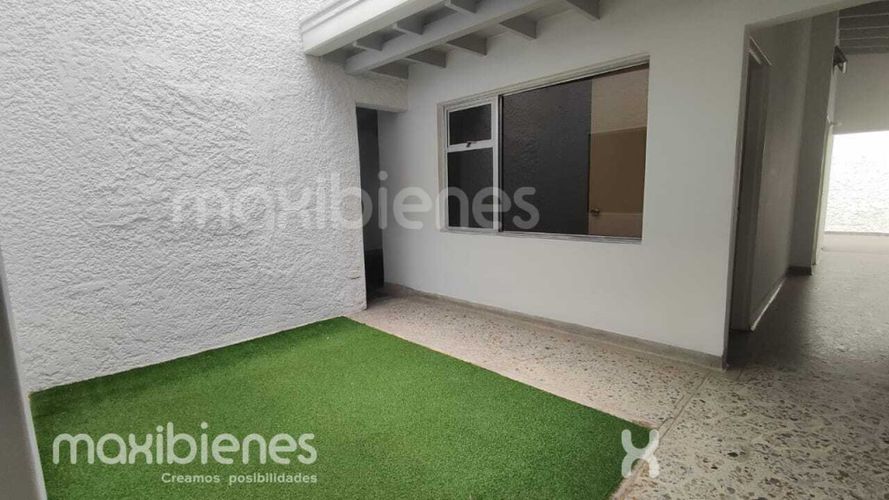 Oficina en arriendo en Conquistadores, Medellín, 380 m² · foto 2 de 19