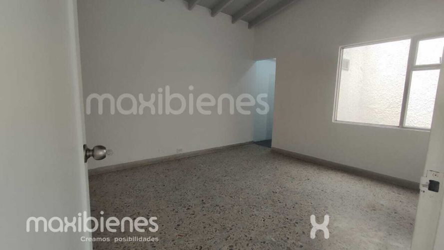 Oficina en arriendo en Conquistadores, Medellín, 380 m² · foto 8 de 19
