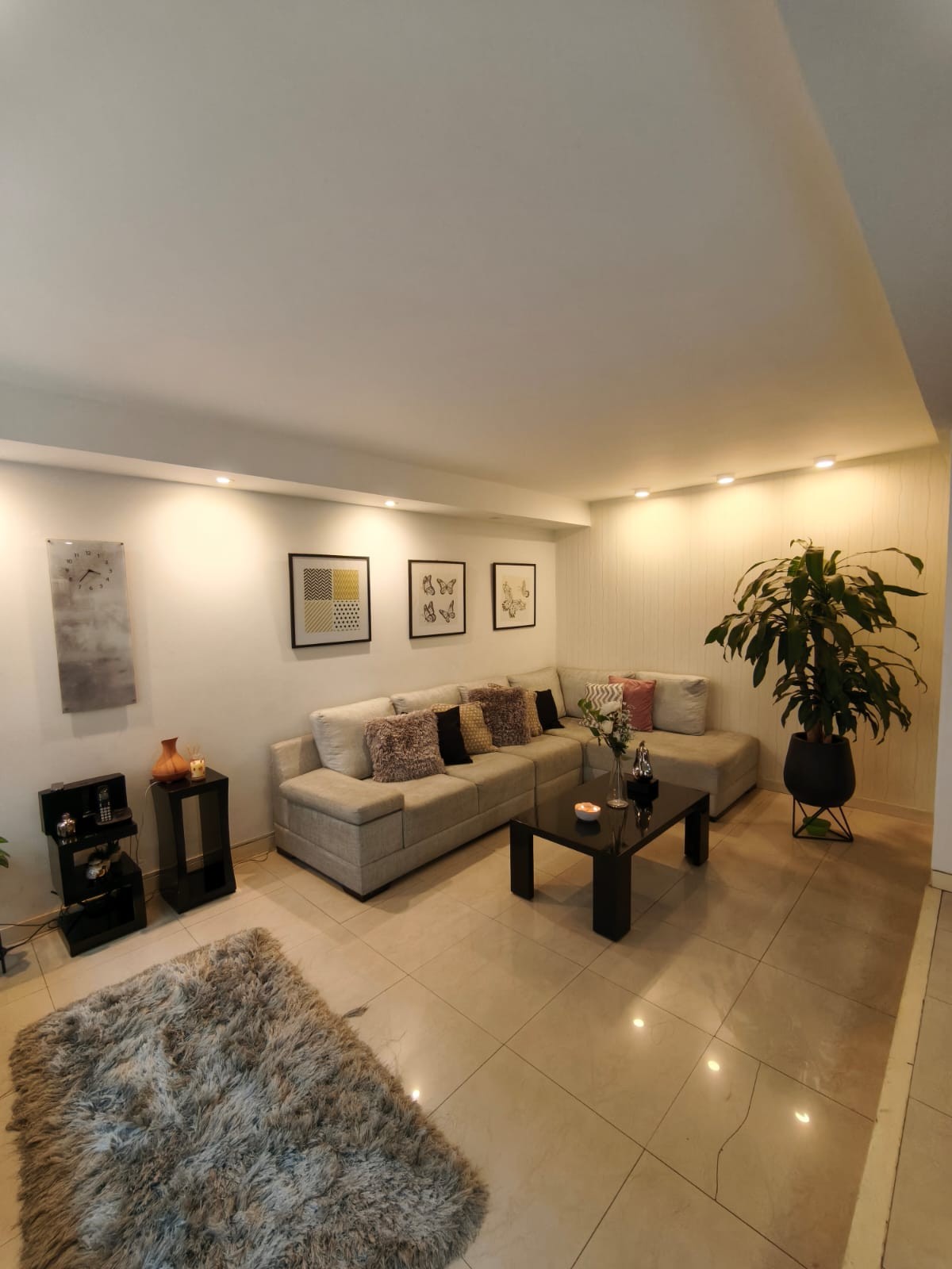 Casa en venta en Colina Campestre, Bogotá · foto 3 de 24