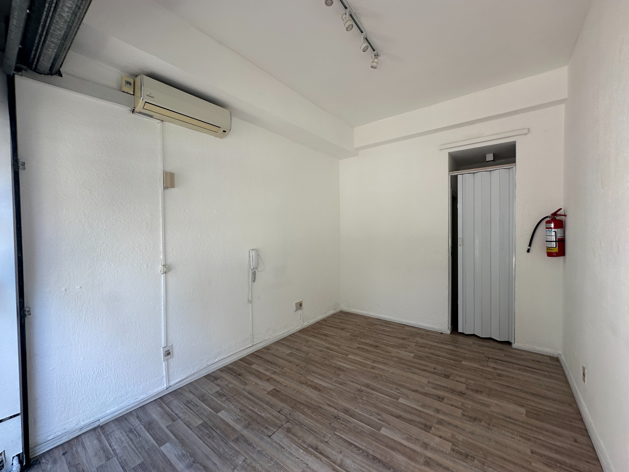 Alquiler de Local en Pocitos · Foto 4