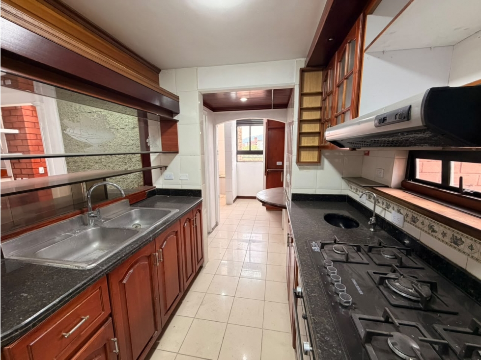 Apartamento en arriendo en Laureles, Medellín · foto 13 de 24