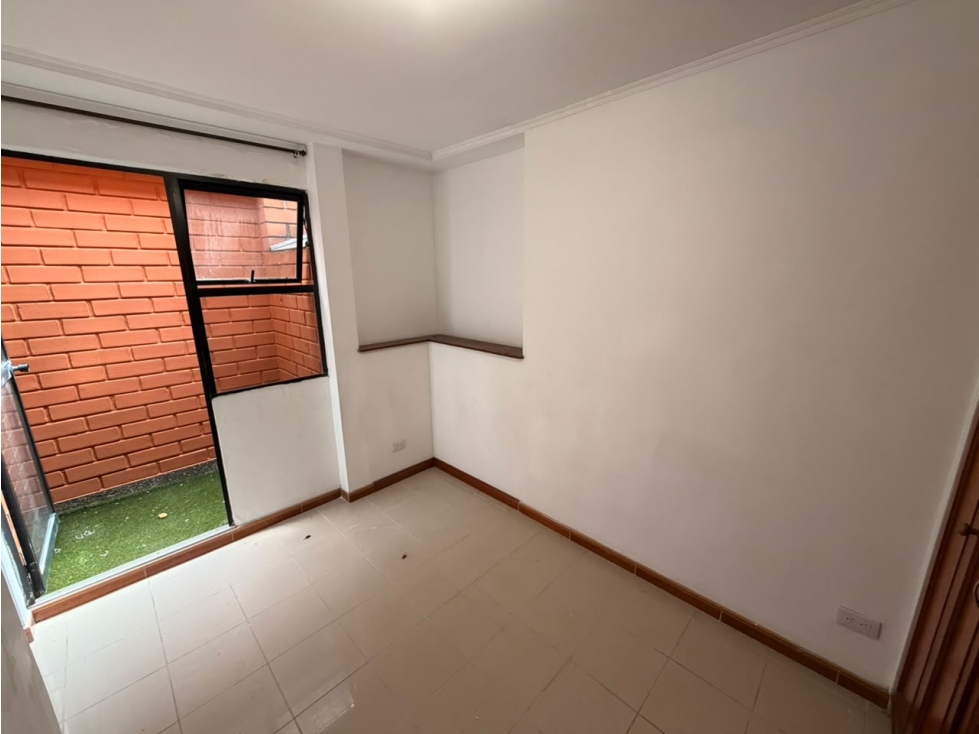 Apartamento en arriendo en Laureles, Medellín · foto 21 de 24
