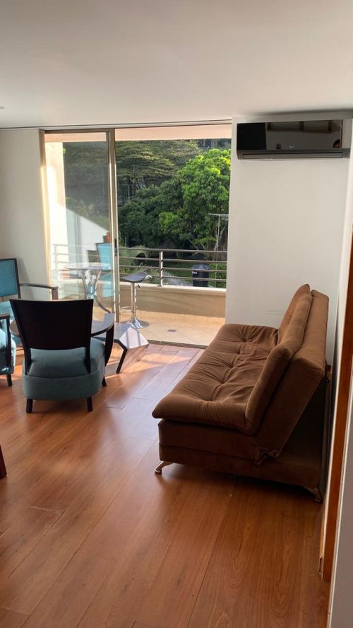 Apartamento en venta en Laureles, Medellín · foto 2 de 17