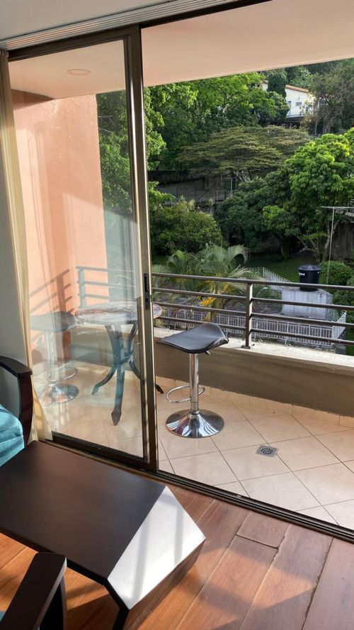 Apartamento en venta en Laureles, Medellín · foto 3 de 17