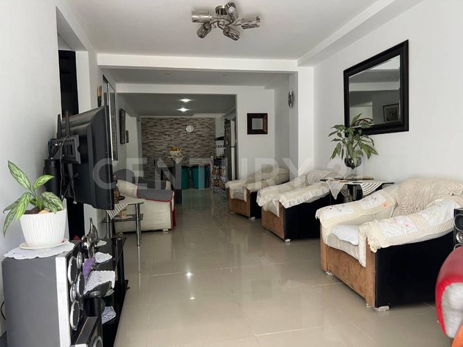 Casa de 5 alcobas en venta en Bosques De Abajam, Villavicencio, 160 m² · foto 2 de 15