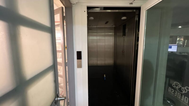 Edificio en arriendo en Laureles, Medellín, 1700 m² · foto 5 de 24