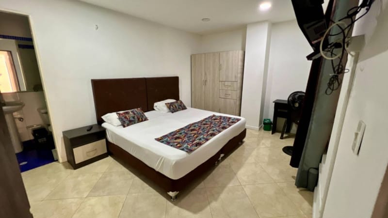 Edificio en arriendo en Laureles, Medellín, 1700 m² · foto 9 de 24