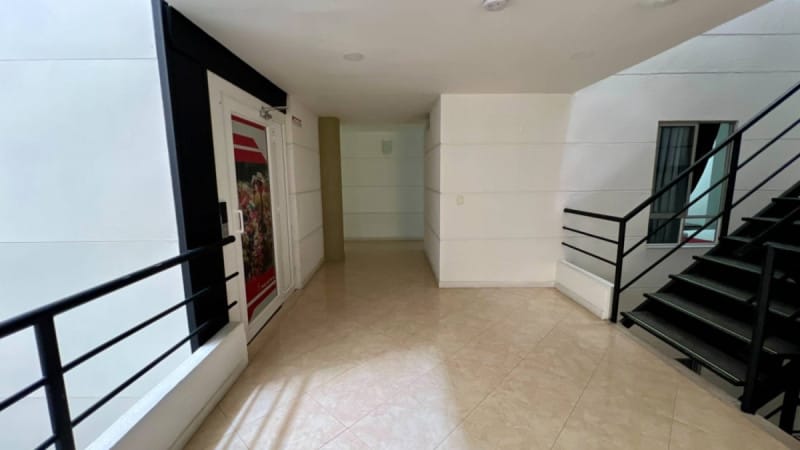 Edificio en arriendo en Laureles, Medellín, 1700 m² · foto 13 de 24