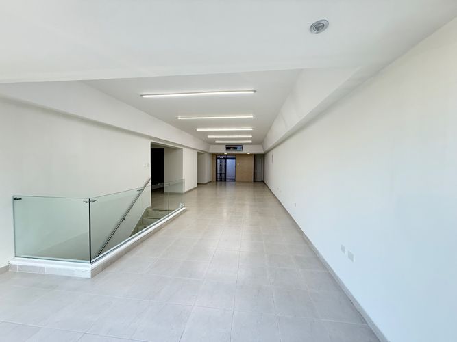 Local en venta en San Vicente, Cali, 400 m² · foto 14 de 24