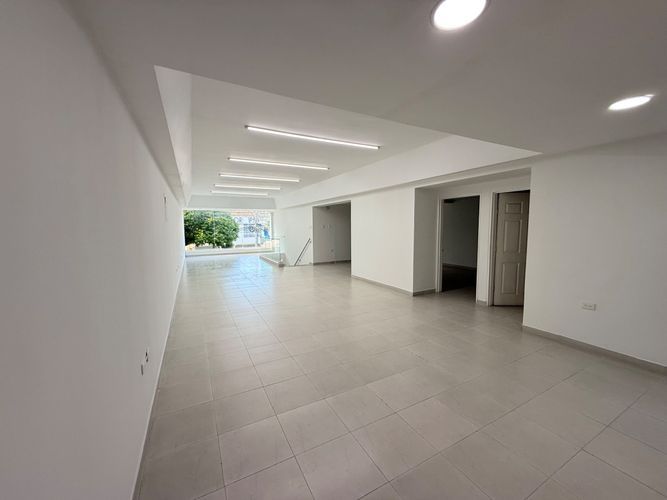 Local en venta en San Vicente, Cali, 400 m² · foto 24 de 24