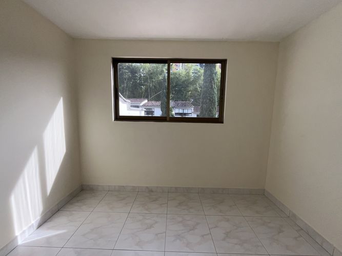 Casa de 3 alcobas en arriendo en La Frontera, Envigado, 280 m² · foto 9 de 23