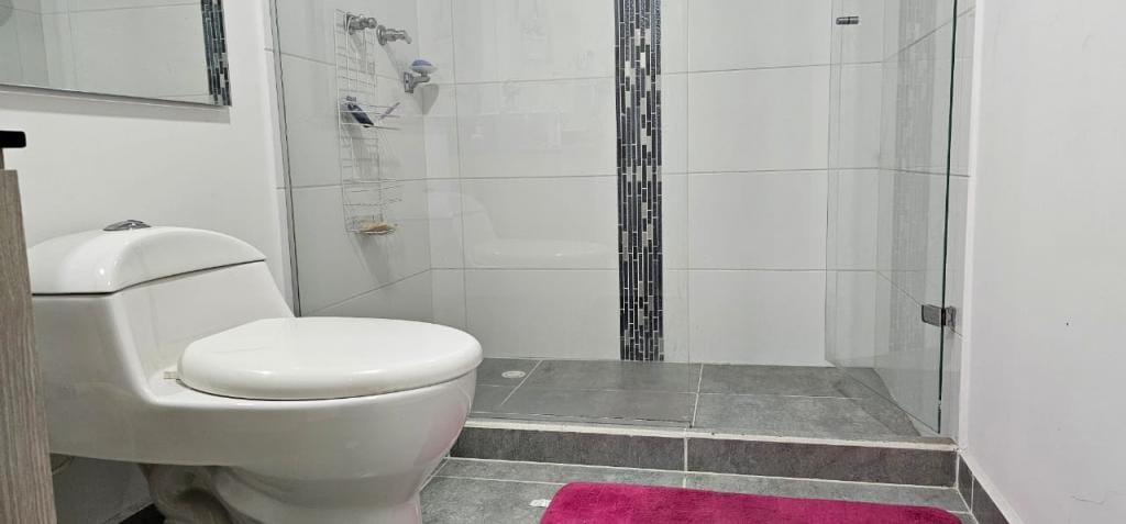 Apartamento de 3 alcobas en venta en Laureles, Medellín, 143 m² · foto 17 de 21