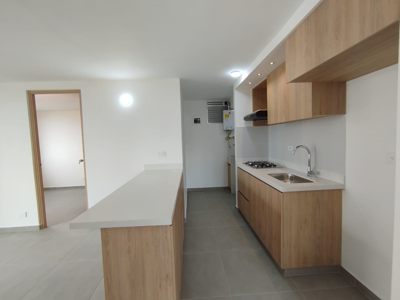 Apartamento en arriendo en Centro, Rionegro · foto 3 de 13