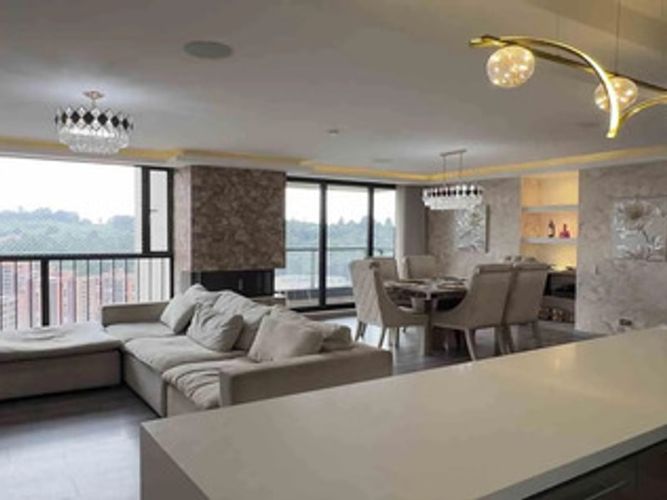 Apartamento en venta en San Jose De Bavaria, Bogotá · foto 2 de 24