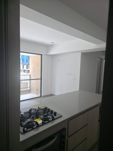 Apartamento en arriendo en Ciudad Del Río, Medellín · foto 3 de 20