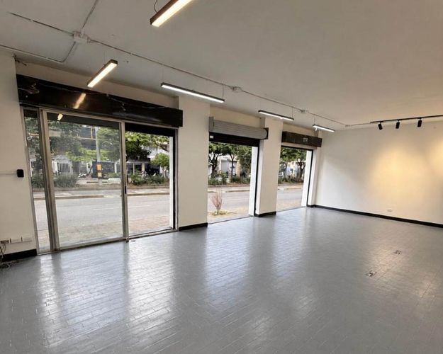 Local en arriendo en Belen Malibu, Medellín, 60 m² · foto 2 de 8