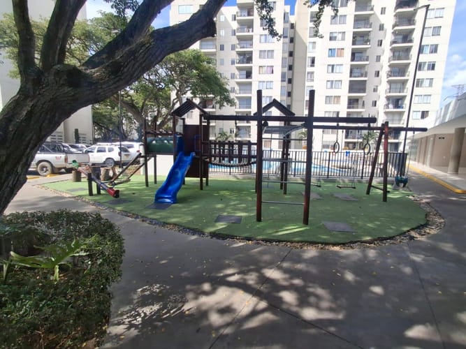 Apartamento de 2 alcobas en venta en Arroyohondo, Yumbo, 57 m² · foto 12 de 15