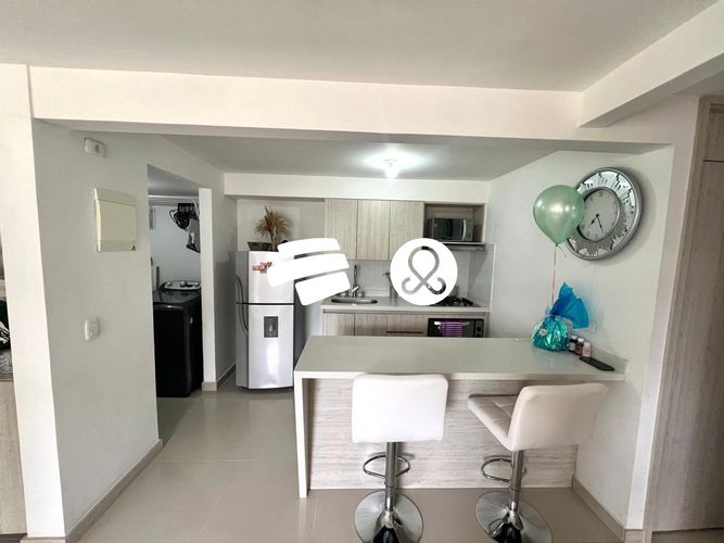 Apartamento de 2 alcobas en venta en Centro, Bello, 52 m² · foto 2 de 22