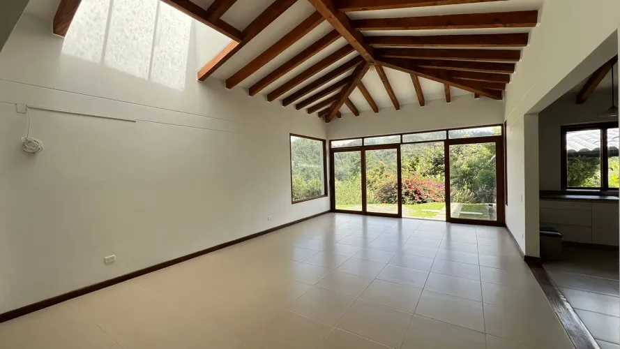 Casa de 4 alcobas en venta en Don Diego, El Retiro · foto 22 de 24
