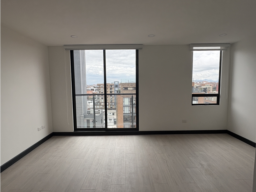 Apartamento en arriendo en Santa Barbara, Bogotá · foto 2 de 15