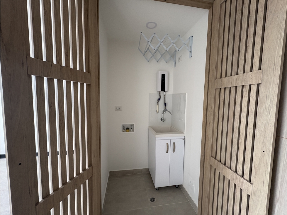Apartamento en arriendo en Santa Barbara, Bogotá · foto 11 de 15