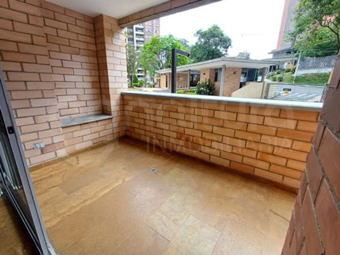 Apartamento de 2 alcobas en arriendo en Loma Del Escobero, Envigado, 96 m² · foto 9 de 20