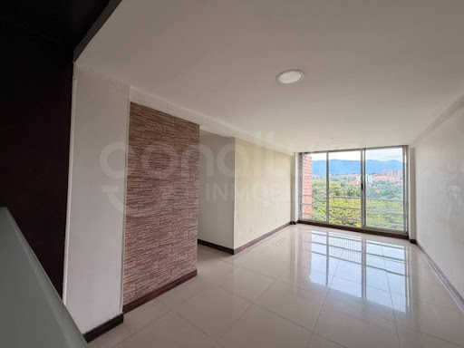 Apartamento en venta en Loma De Los Bernal, Medellín · foto 6 de 18