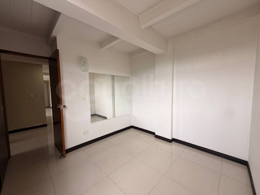 Apartamento en venta en Loma De Los Bernal, Medellín · foto 18 de 18