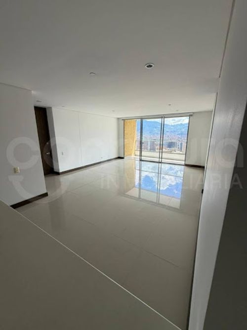 Apartamento en venta en Castropol, Medellín · foto 13 de 18