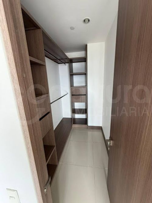 Apartamento en venta en Castropol, Medellín · foto 17 de 18