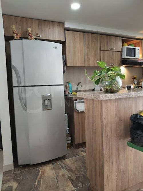 Apartamento de 3 alcobas en venta en Zona Rural, Itagüí, 70 m² · foto 3 de 17