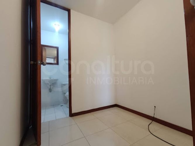 Apartamento de 3 alcobas en arriendo en Bosques De Zuñiga, Medellín, 150 m² · foto 6 de 11