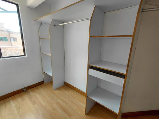 Apartamento de 4 alcobas en arriendo en Las Lomas, Medellín, 200 m² · foto 14 de 24